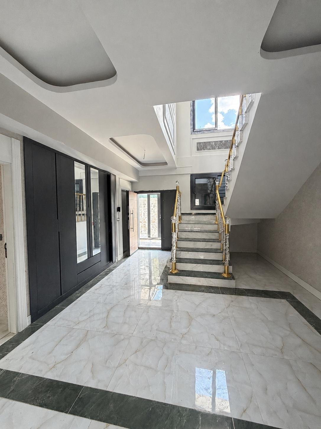 NİRVANA VİLLALARINDA ACİL SATILIK 6+1 HAVUZLU LÜKS VİLLA- DİYARBAKIR